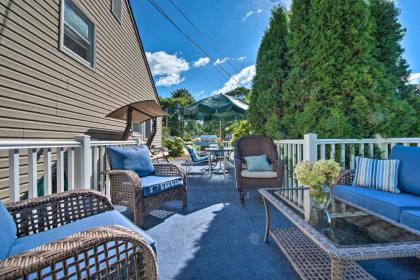 Ideal Narragansett Location Furnished Deck! - image 7