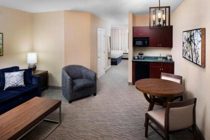 DoubleTree by Hilton Nashua - image 13