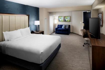 DoubleTree by Hilton Nashua - image 14