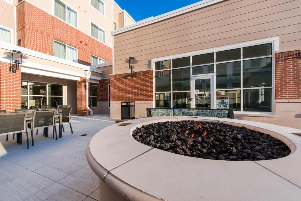 Residence Inn by Marriott Nashua - image 5