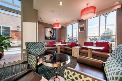 Residence Inn by Marriott Nashua - image 9