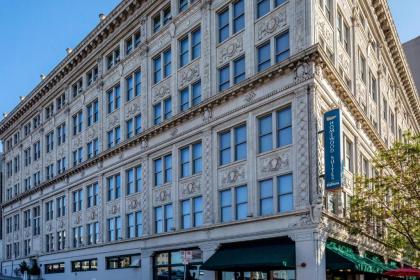 Homewood Suites by Hilton Nashville Downtown - image 2
