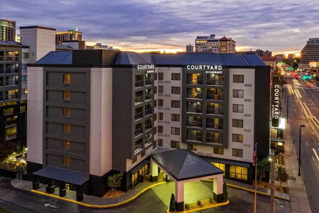 Courtyard by Marriott Nashville Vanderbilt West End - main image