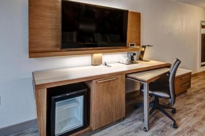 Courtyard by Marriott Nashville Vanderbilt West End - image 2