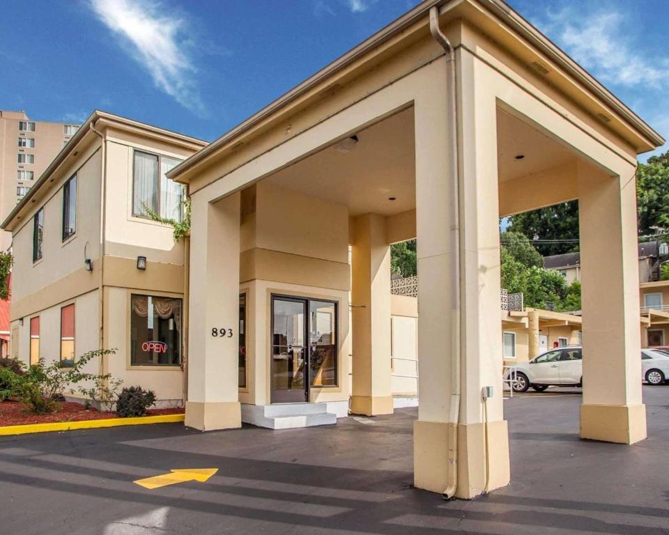 Rodeway Inn Nashville Airport - main image