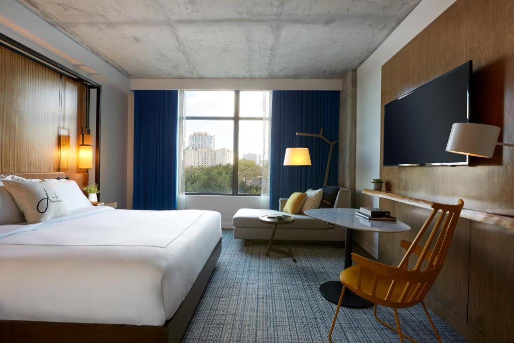 Kimpton Aertson Hotel an IHG Hotel - image 2