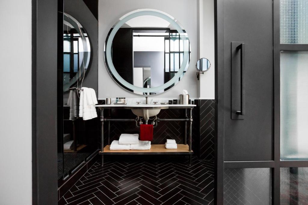 Bobby Hotel - image 2
