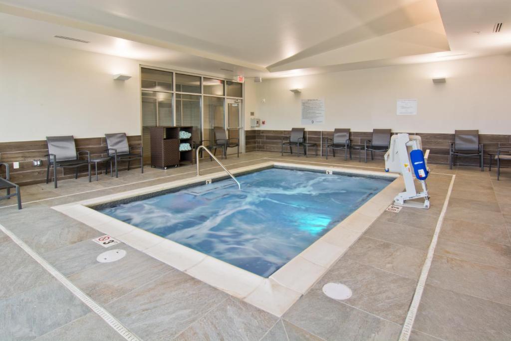 Fairfield Inn & Suites by Marriott Nashville Airport - main image