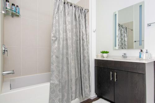 lllume - Music City Hideaway - Pool & Gym condo - image 3