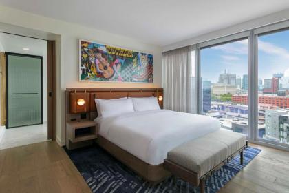 W Nashville - image 15