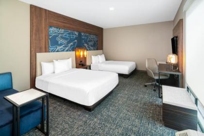La Quinta Inn & Suites by Wyndham Nashville Downtown Stadium - image 2