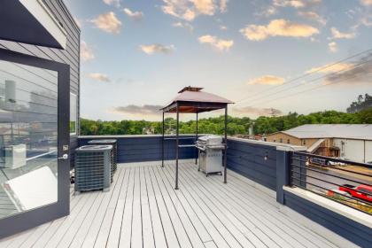 Gem of Music City - image 3