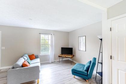 Nashville Oasis - image 18