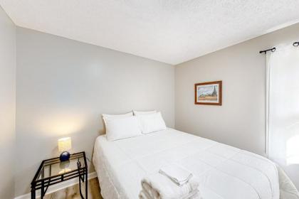 Nashville Oasis - image 9