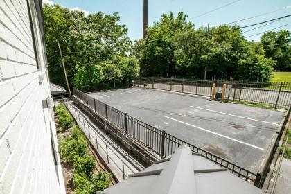 2BR 1BA Condo in North Gulch! - image 3