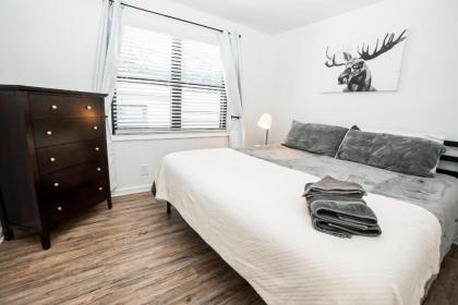 2BR 1BA Condo in North Gulch! - image 8