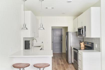 Sonder at LC SoBro - image 18