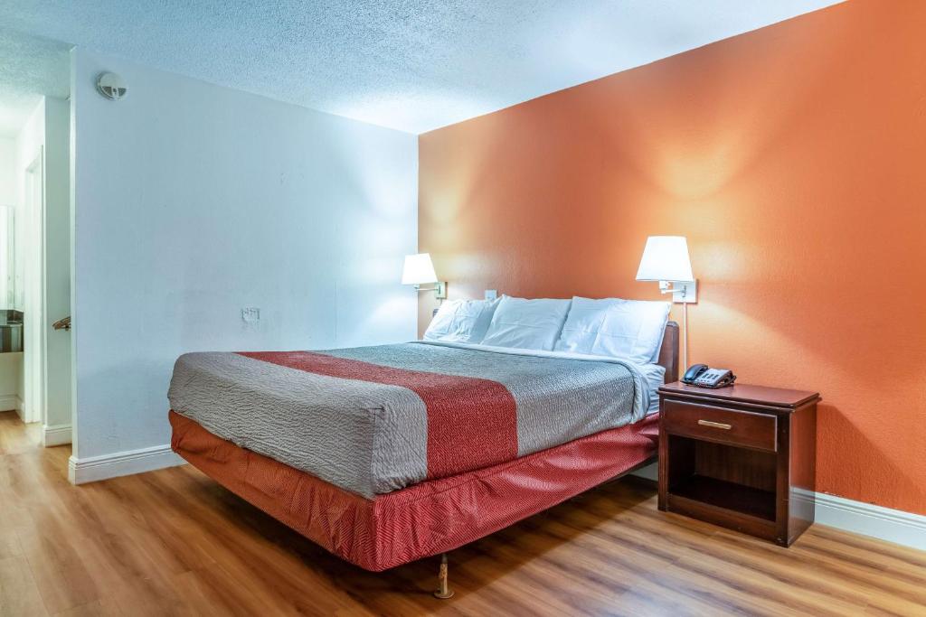 Motel 6-Natchitoches LA - image 6