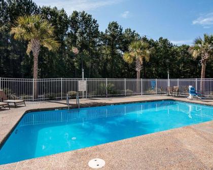 Econo Lodge Inn & Suites Natchitoches - image 9