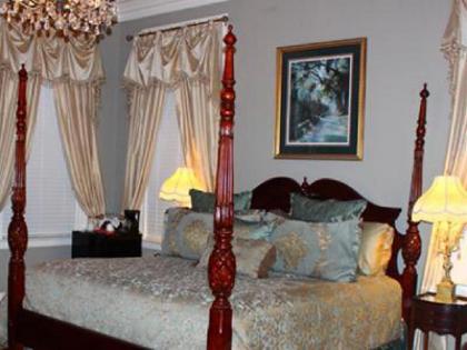 Sweet Cane Inn - image 3