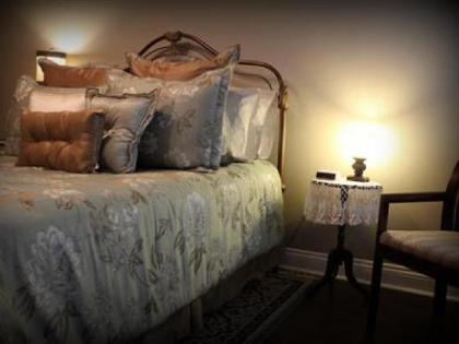 Sweet Cane Inn - image 9