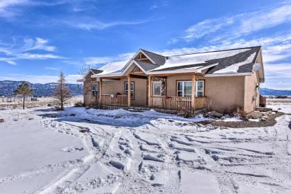 Nathrop Escape with Grill 2 mi to Hot Springs Colorado