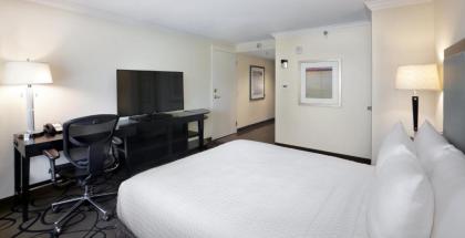 The VERVE Boston Natick Tapestry Collection by Hilton - image 9