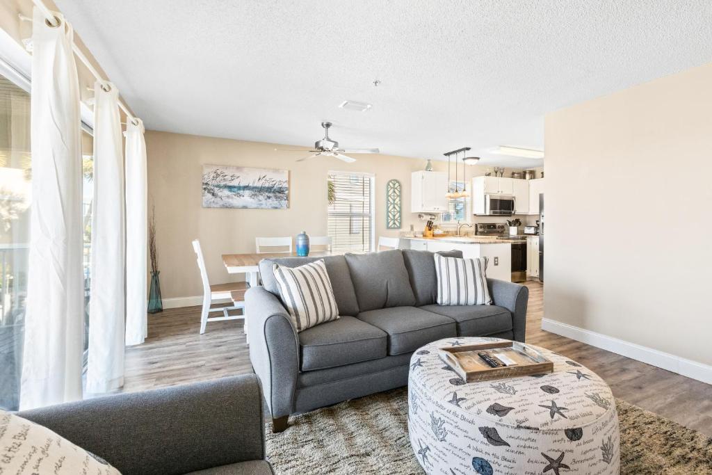 Sunset Harbour Villas 4-423 - image 3