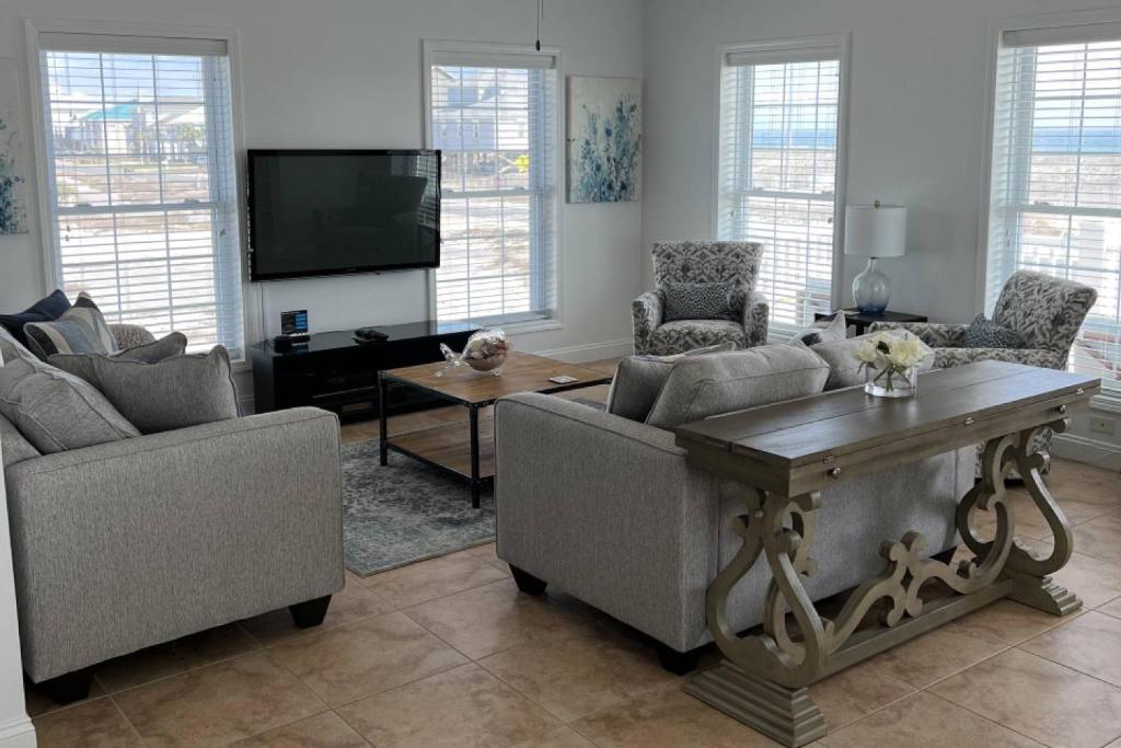 Navarre Beach Blue Horizons House 7568 Gulf Blvd Navarre - main image