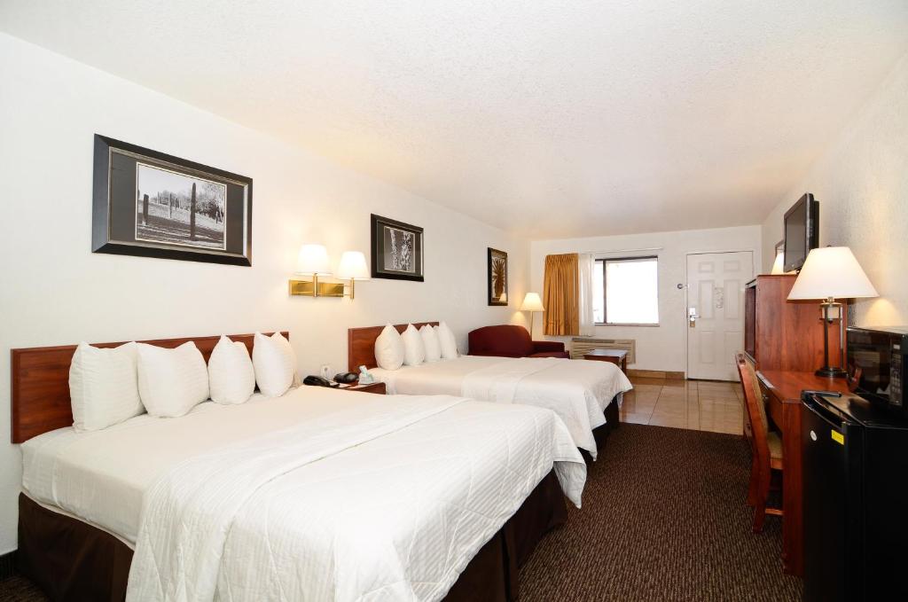 Best Western Colorado River Inn - image 3