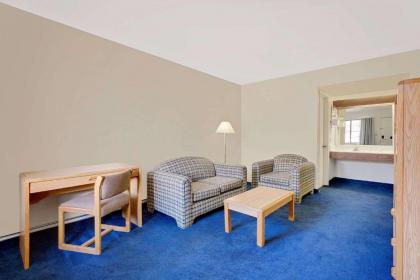 Days Inn & Suites by Wyndham Needles - image 9