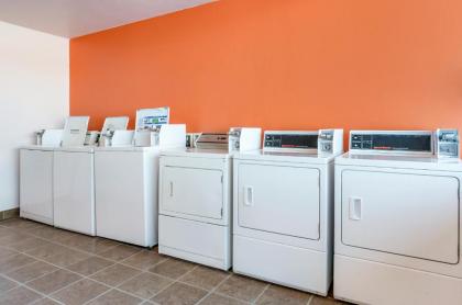 Suburban Extended Stay Hotel - image 10