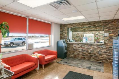Suburban Extended Stay Hotel - image 8