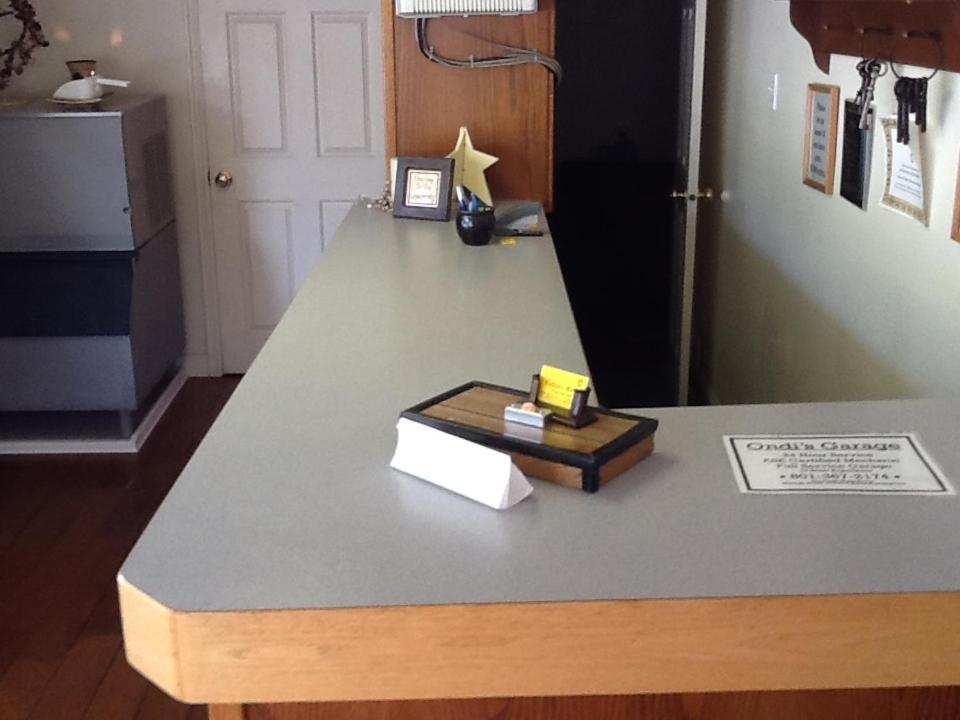 Safari Motel - image 6