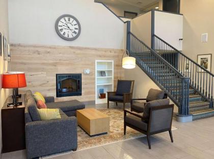 Country Inn & Suites by Radisson Nevada MO - image 14