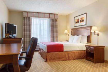 Country Inn & Suites by Radisson Nevada MO - image 3