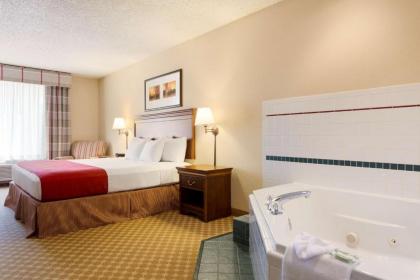 Country Inn & Suites by Radisson Nevada MO - image 9