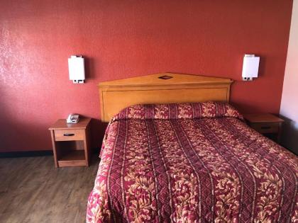 Budget Inn - New Albany - image 10