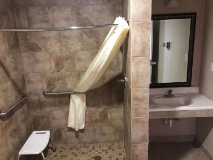 Budget Inn - New Albany - image 11