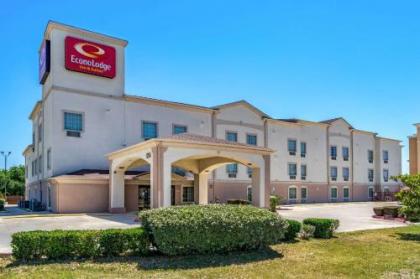 Econo Lodge Inn  Suites New Braunfels