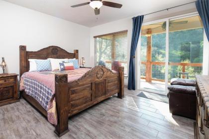 Lazy Southern Getaway - image 15