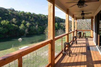 Lazy Southern Getaway - image 2