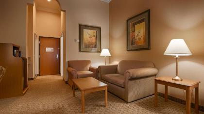Best Western Plus New Caney Inn & Suites - image 15