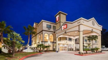 Best Western Plus New Caney Inn & Suites - image 2