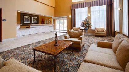 Best Western Plus New Caney Inn & Suites - image 4