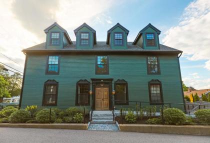 Great Island Inn - image 11