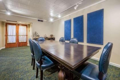 Clarion Hotel and Conference Center Harrisburg West - image 21