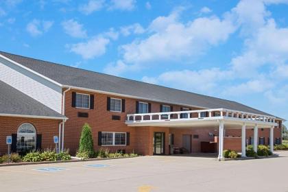 Super 8 by Wyndham New Hampton New Hampton Iowa