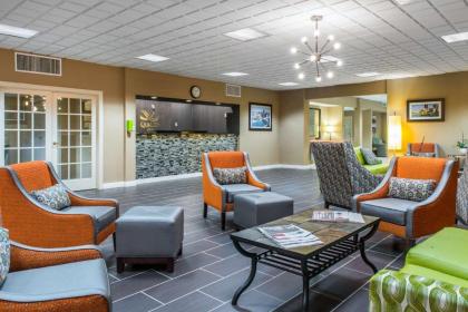 Quality Inn New Kensington - image 7