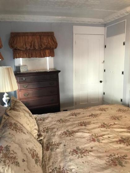 Maple Hill Farm Bed & Breakfast - image 5